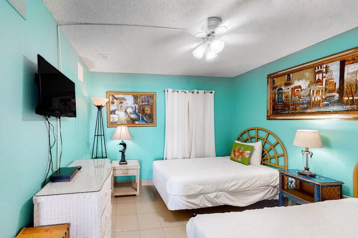 Room 40 of 106