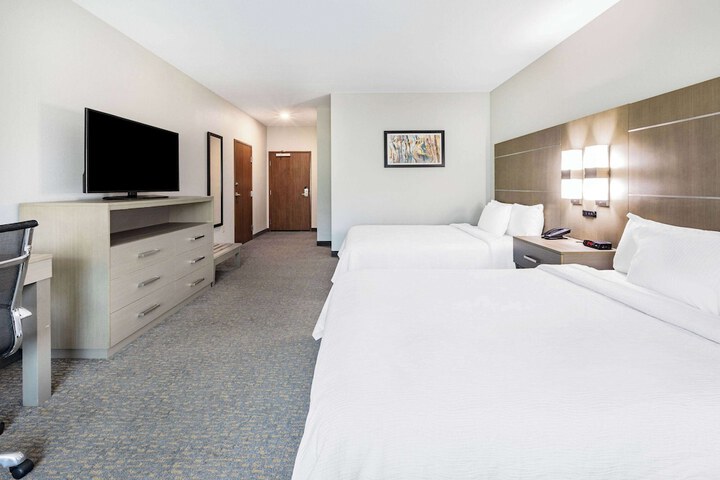 La Quinta Inn & Suites by Wyndham Jackson / Cape Girardeau