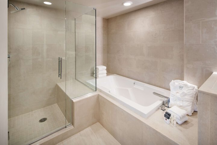 DoubleTree by Hilton Denver Tech Center
