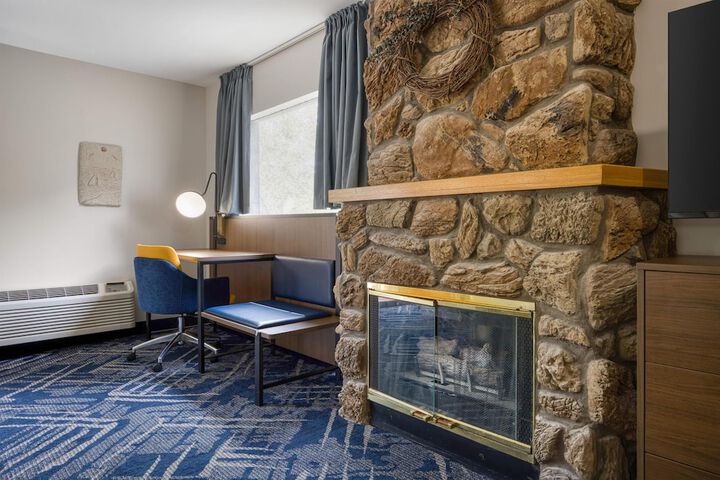 Best Western Indian Oak
