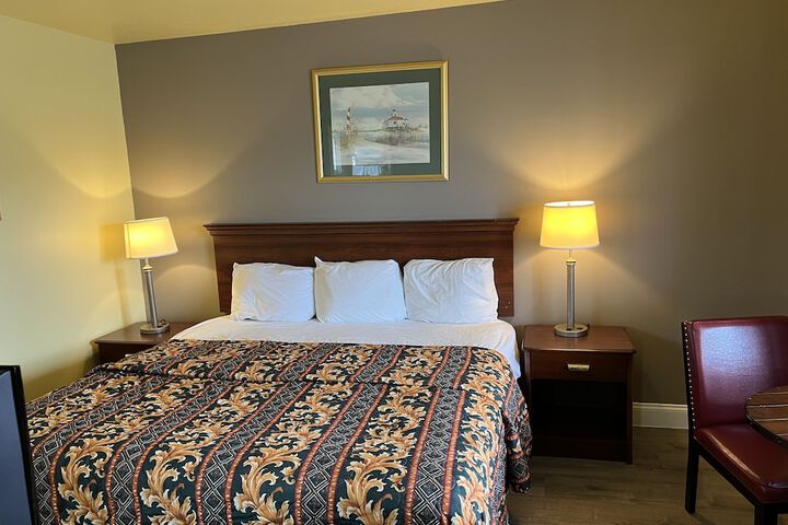 Room 10 of 31