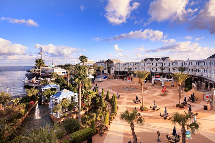 Kemah Boardwalk Inn
