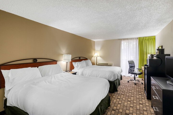 Room 14 of 27