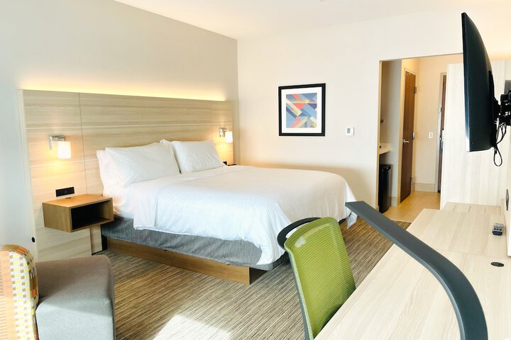 Room 14 of 29