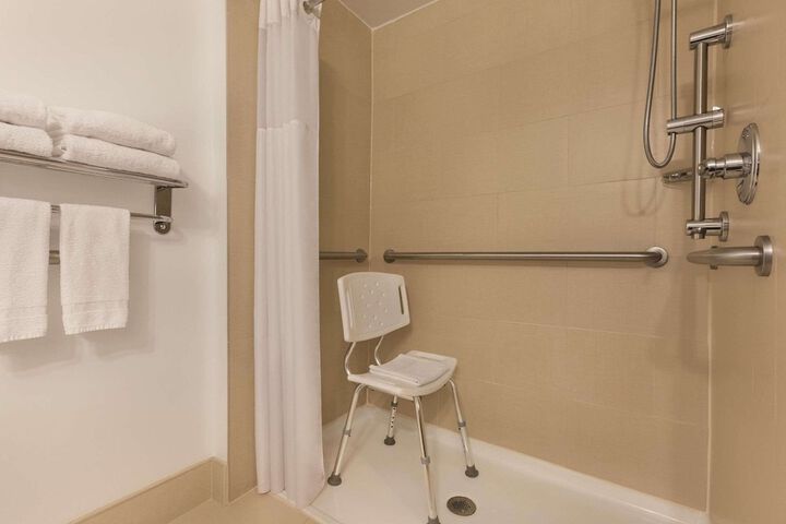 Country Inn & Suites by Radisson Lawrenceville near Northside Hospital Gwinnett
