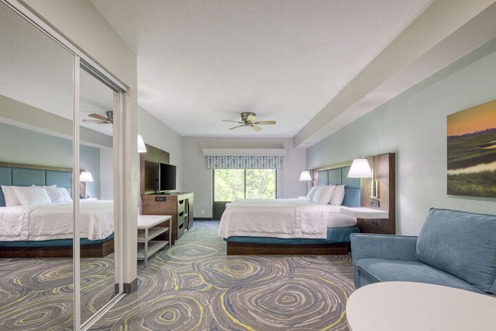 Room 41 of 106
