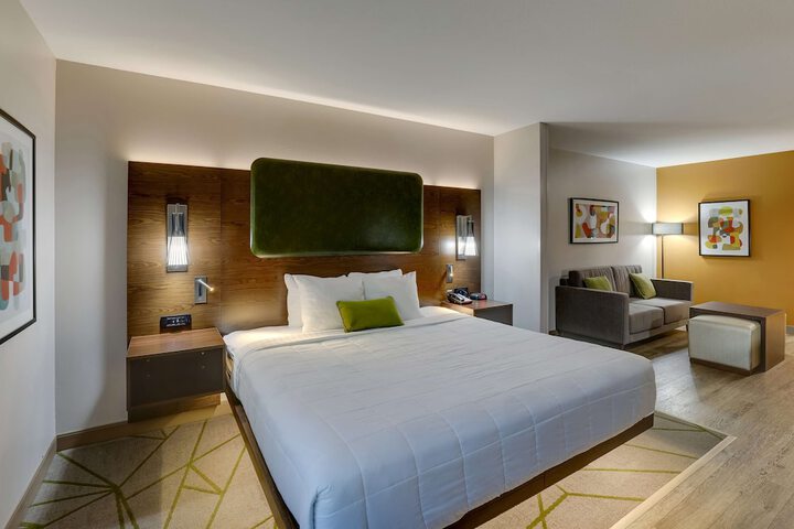 Room 31 of 52