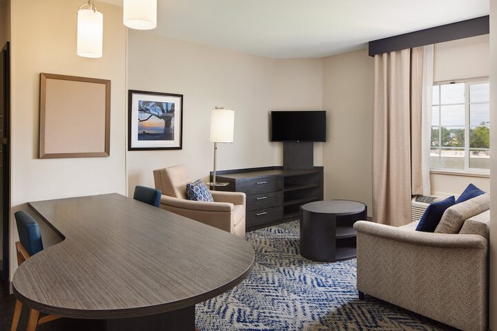 Room 30 of 40