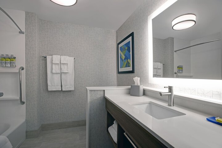 Room 18 of 50