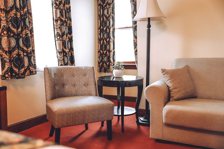 Room 11 of 89