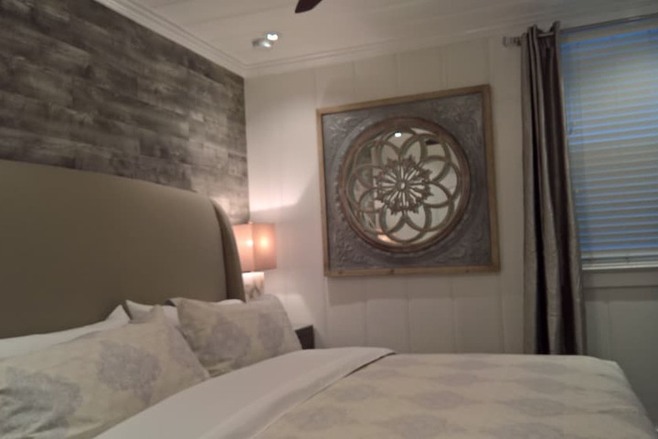 Room 28 of 42