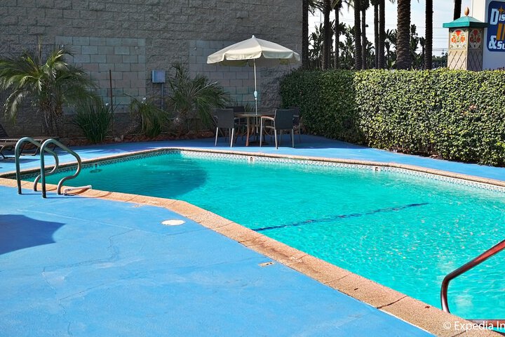 Pool 13 of 131