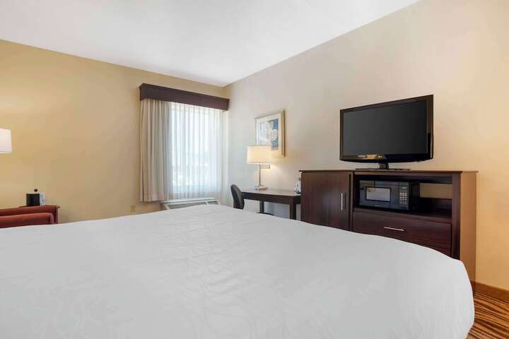 Room 27 of 42