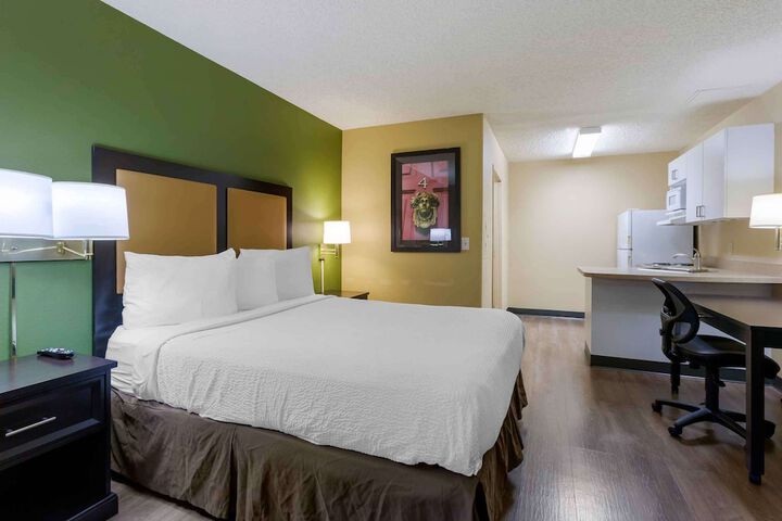 Room 18 of 24