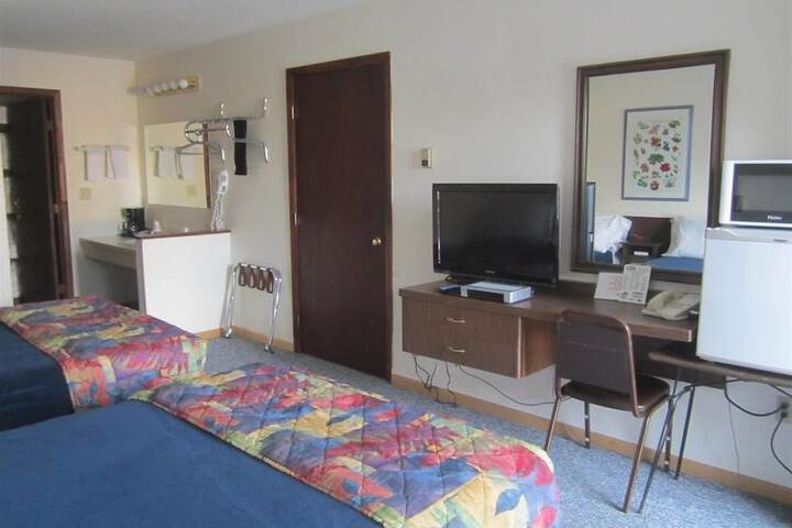 Room 27 of 56
