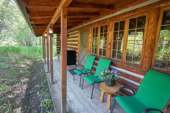 Ennis - T-lazy-b Ranch