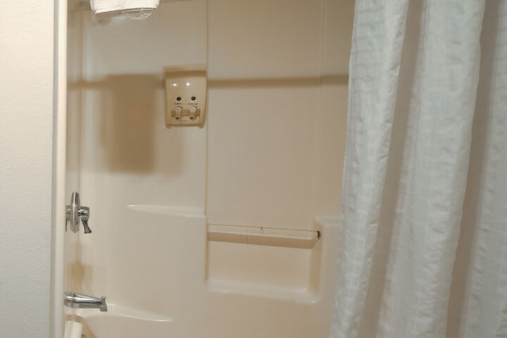 Room 45 of 60
