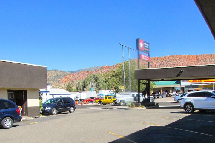 Hotel 5 of 88