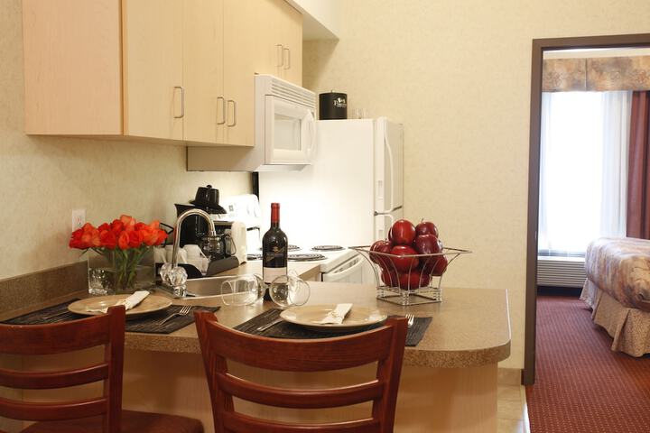 Pomeroy Inn & Suites Hotel Dawson Creek
