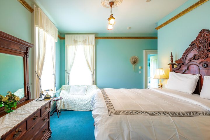 Room 25 of 54