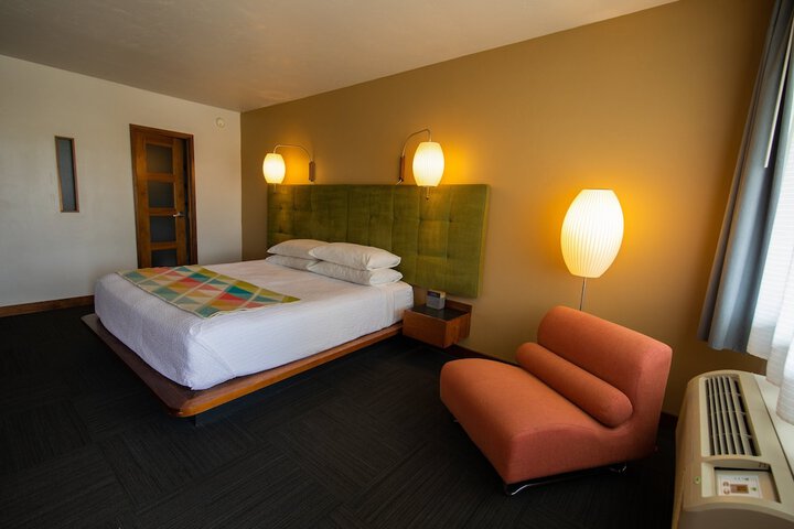 Modern Hotel