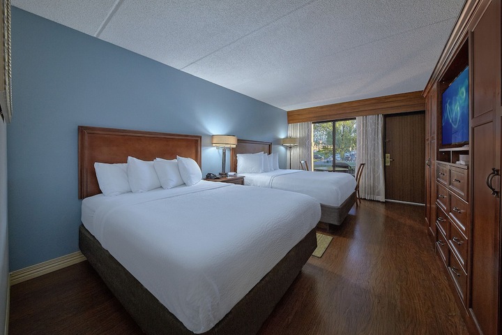 Room 14 of 33