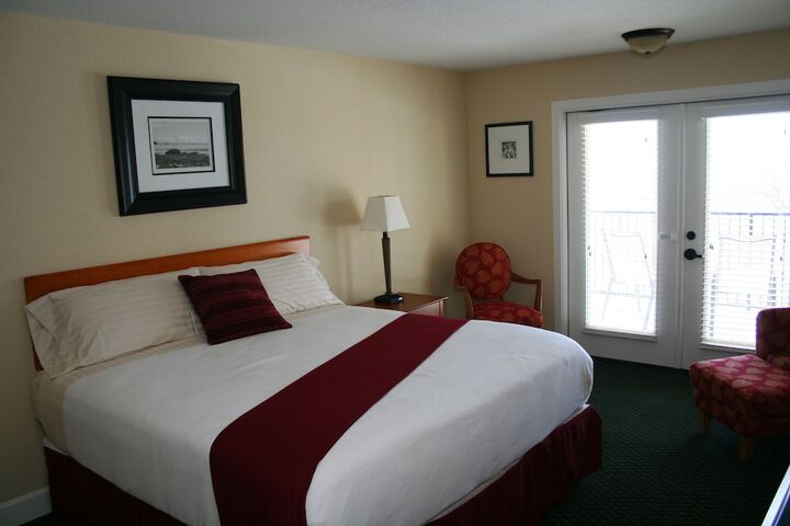 Room 7 of 19