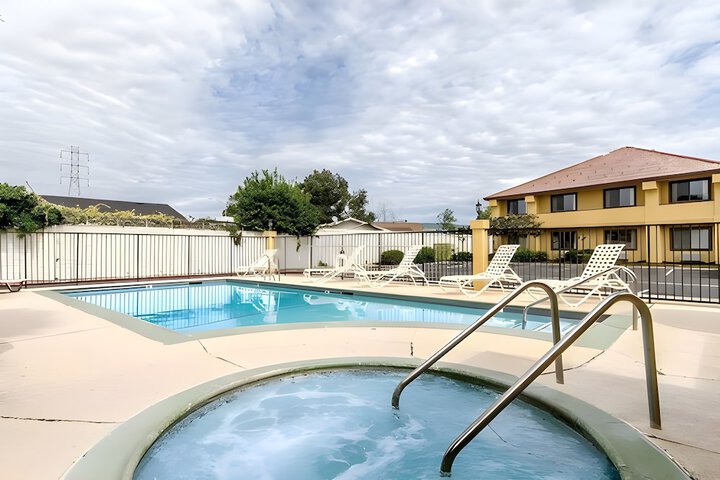 Pool 7 of 47