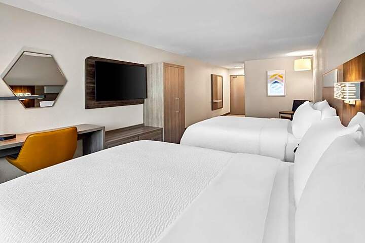 Holiday Inn Express & Suites Tumwater Olympia by IHG