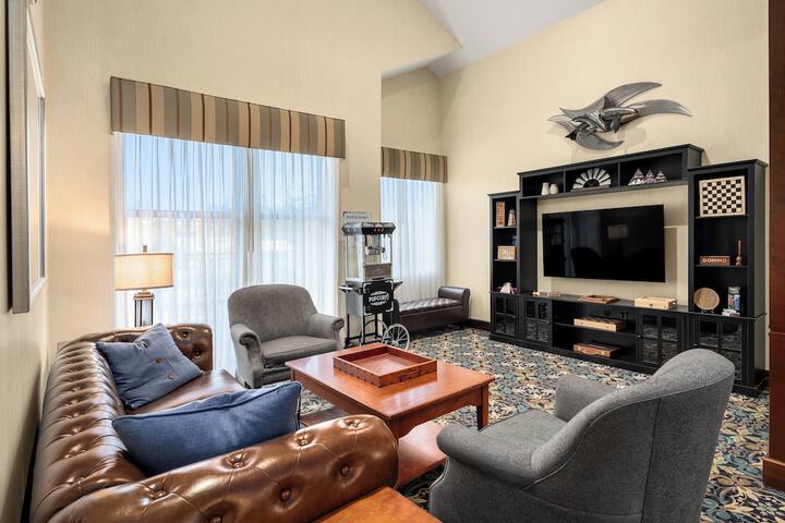 Staybridge Suites Everett-Paine Field by IHG