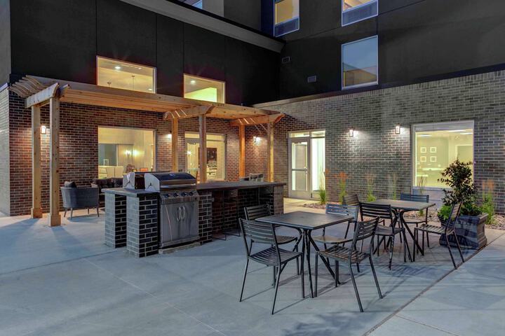 Homewood Suites by Hilton Lansing Eastwood