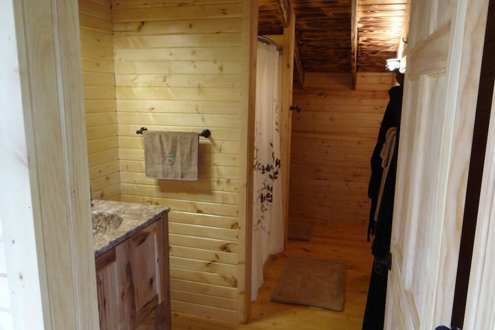Room 7 of 32