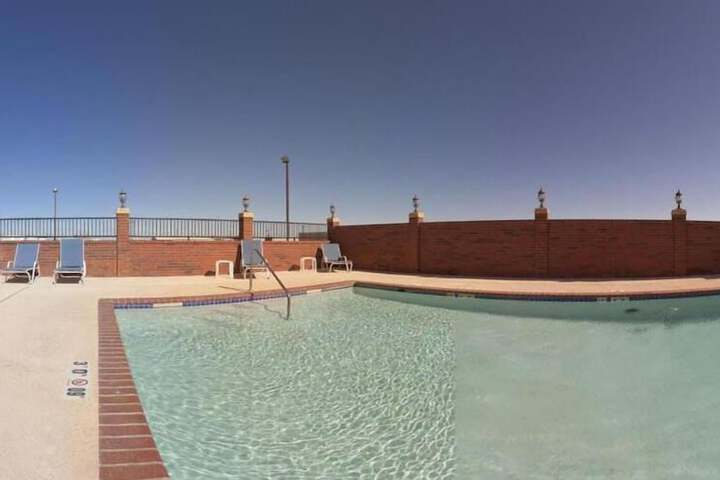 Pool 6 of 28