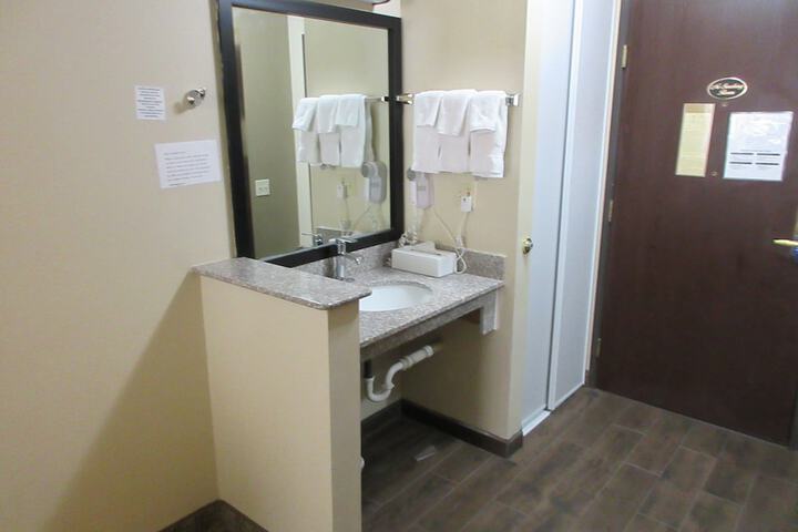 Room 32 of 132