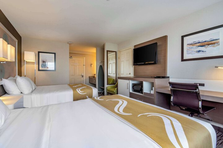 Room 29 of 53