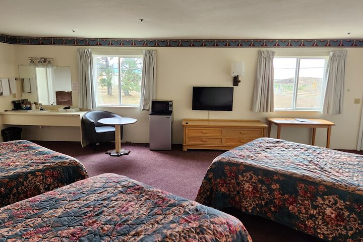 Room 17 of 40