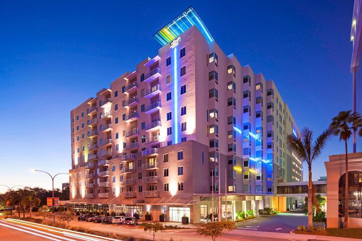 Hotel 2 of 43