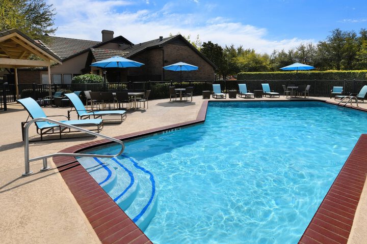 Pool 2 of 19