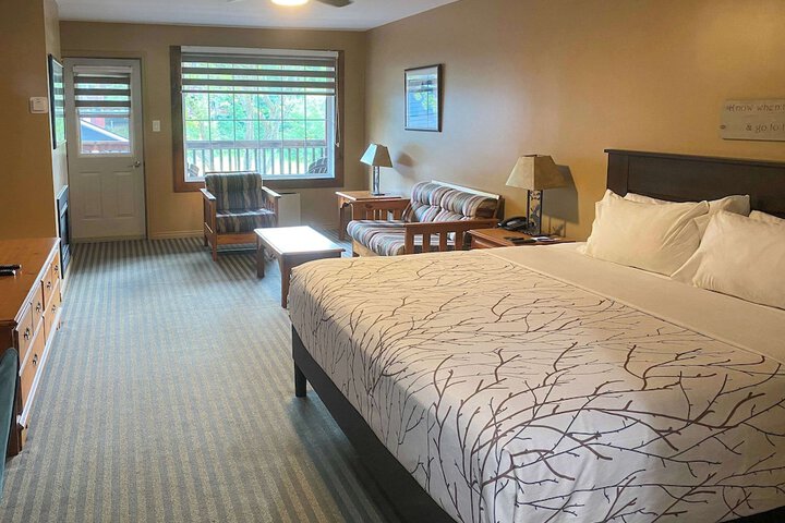 Room 22 of 82