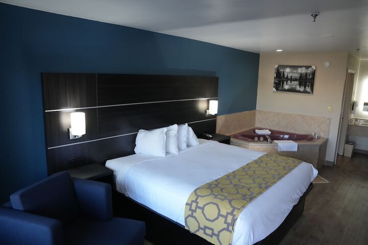 Room 19 of 48