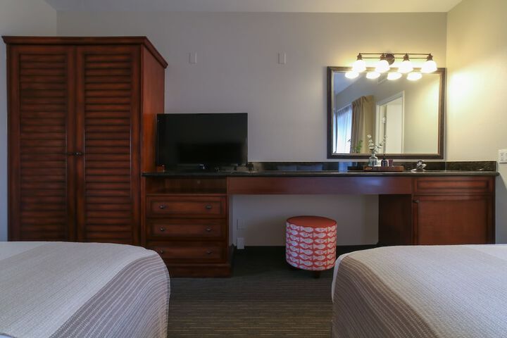 Room 13 of 43