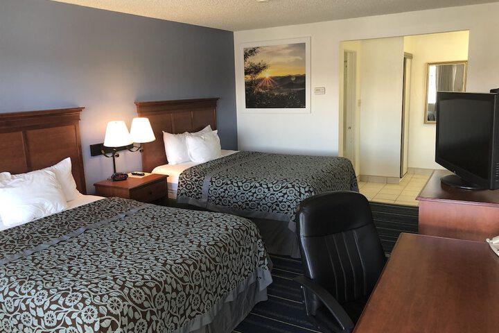 Room 14 of 30