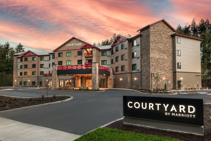 Hotel 2 of 32