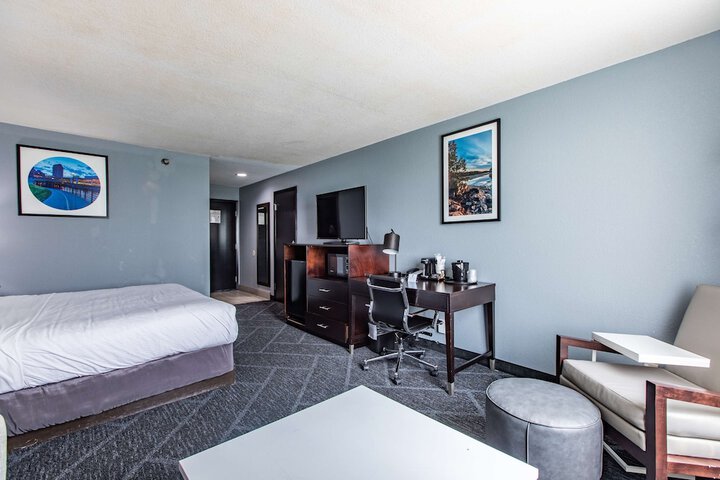 Room 25 of 72