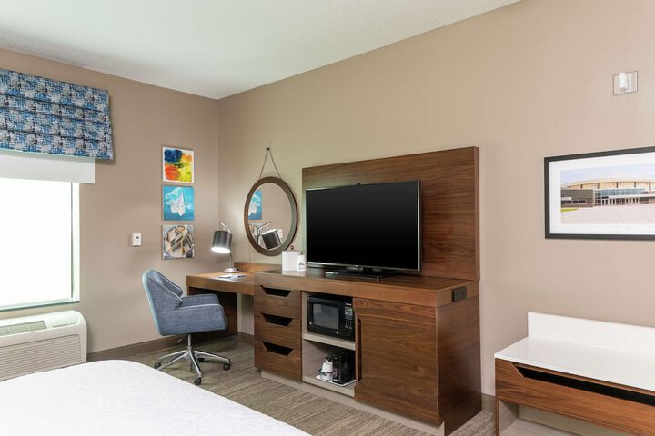 Room 37 of 48