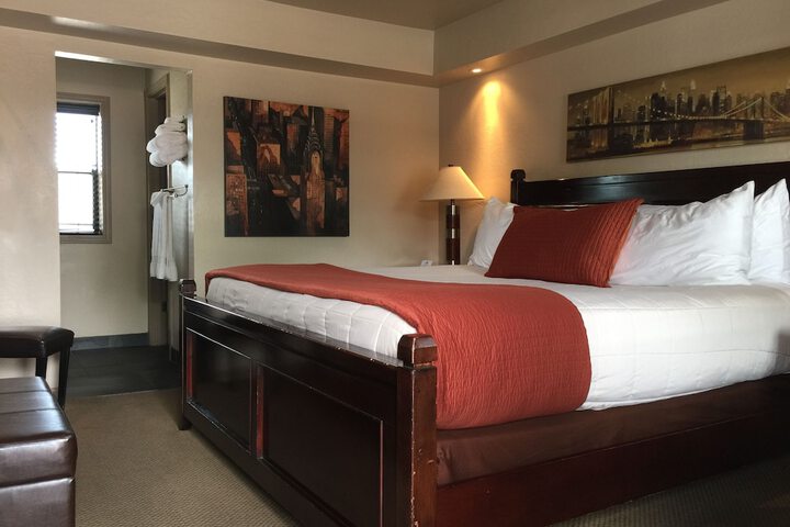 Room 14 of 42