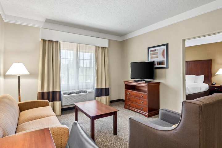 Comfort Suites Linn County