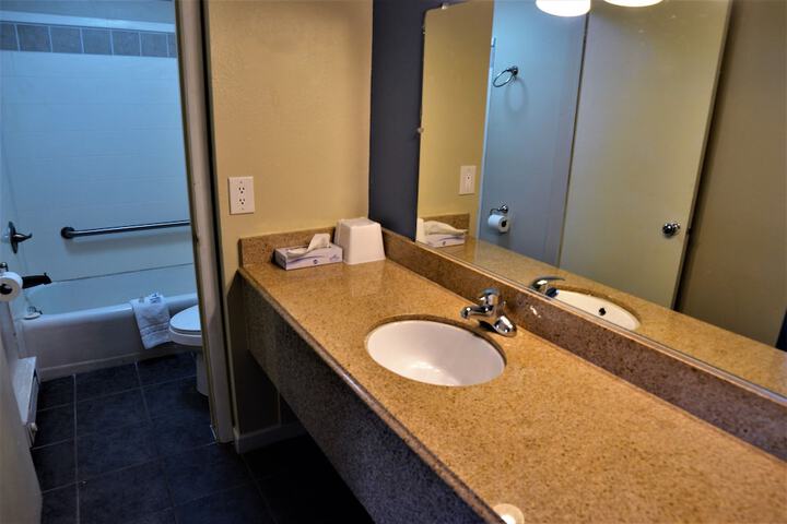 Room 26 of 42
