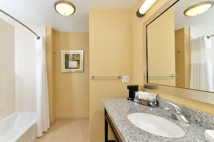 Hampton Inn Iowa City / University Area