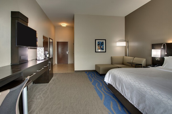 Room 19 of 35